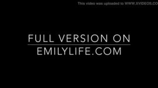 Emily sexy milf ass fucked real amateur video