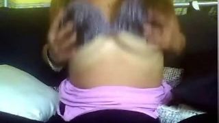 French woman masturbates on bazoocam